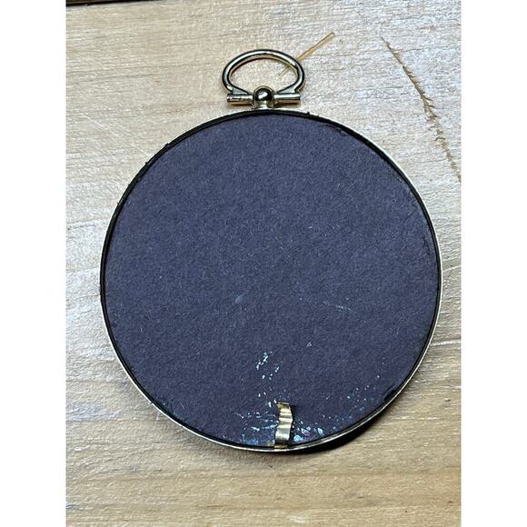 Beautiful Small Round Vintage Painting.Oil?Mountains Cactus Floral.Framed&Signed - Picture 4 of 5